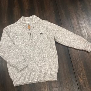 Pullover Sweater with front zip